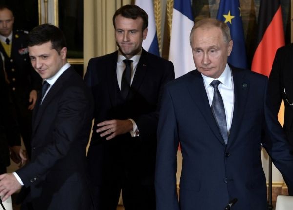     Путин и Украина - почему Зеленский не называет Путина агрессором - последние новости    