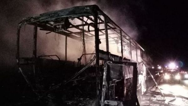 В России сгорел автобус, курсировавший из Донецка: есть пострадавшие