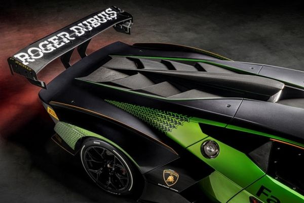 Lamborghini представили самый мощный спорткар в истории бренда