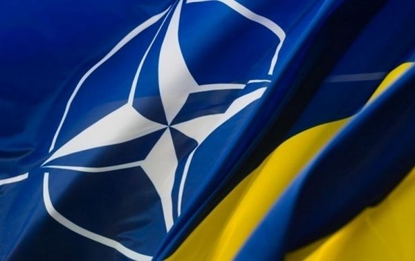 НАТО требует от Украины комплексных реформ