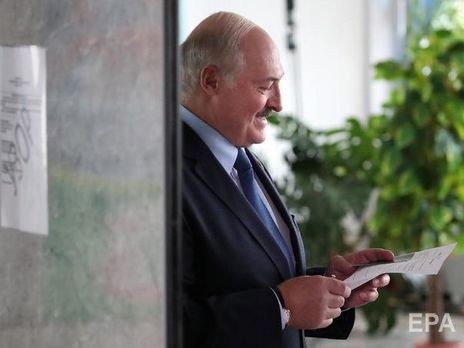 На выборах президента Беларуси за Лукашенко проголосовали 79,7% – экзит-полл