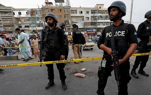 В Пакистане в толпу митингующих бросили гранату: 40 раненых