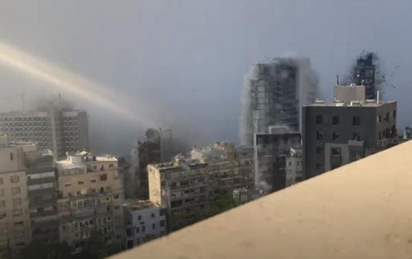 Взрыв в Бейруте показали в замедленной съемке. Видео