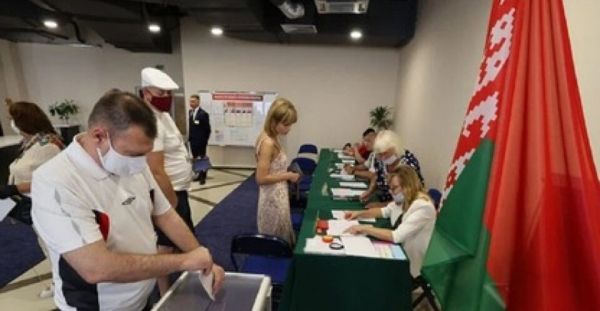 В Сеть попало скандальное видео, подтверждающее фальсификации выборов в Беларуси