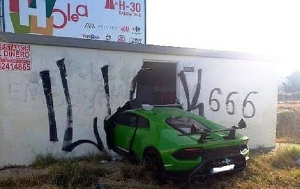Прокатился на авто друга: испанец разбил Lamborghini за €235 тысяч
