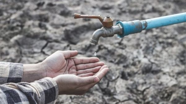 Шмыгаль назвал условие для подачи воды в Крым