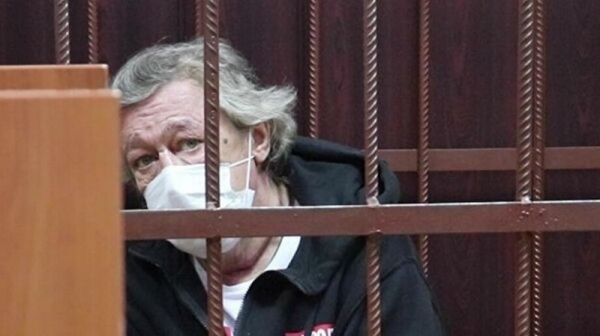Ефремов сменил адвоката и выплатил компенсацию родственникам погибшего в ДТП Захарова