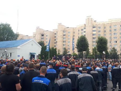 БелАЗ присоединился к забастовке в Беларуси, но мэр Жодино уговорил сотрудников предприятия вернуться на рабочие места