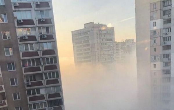 Киевляне жалуются на плотный смог. Фото