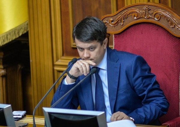     Донбасс новости - Разумков выступил против выборов в ОРДЛО осенью - последние новости    