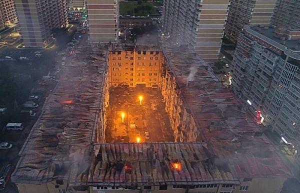 В России ночной пожар уничтожил 54 квартиры