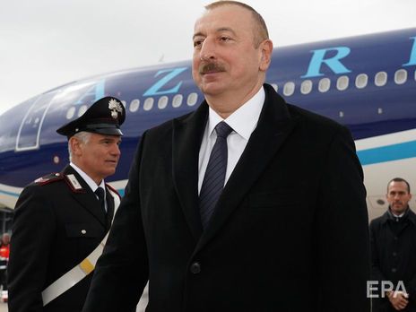 Президент Азербайджана выступил против вмешательства в конфликт третьих стран. Ранее Армения просила помощи у России