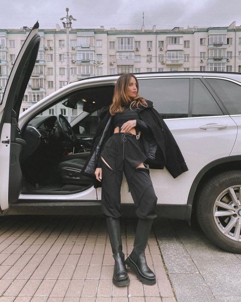Total black look: Надя Дорофеева удивила дерзким образом