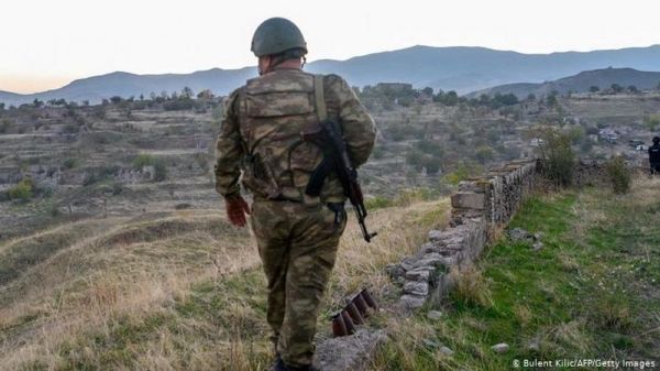 В Азербайджане назвали условие для прекращения боевых действий в Нагорном Карабахе