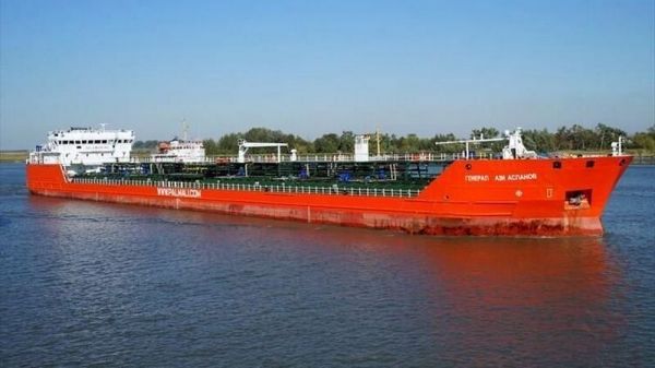Взрыв танкера в Азовском море: разыскивают трех россиян