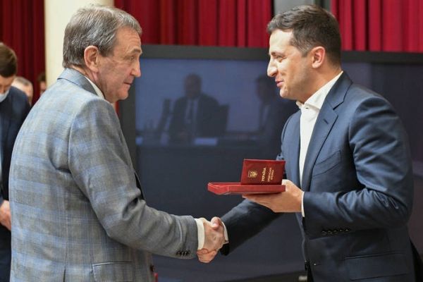 Президент Украины вручил награды ветеранам Динамо