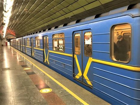 В 2020 году метро Киева воспользовалось почти в два раза меньше пассажиров, чем в 2019-м