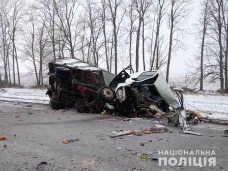 В Харьковской области столкнулись грузовики Renault и "Газель". Погибли оба водителя