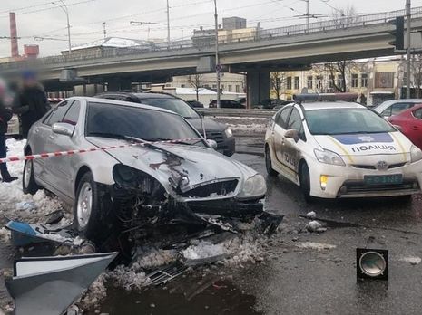 У водителя Mercedes, сбившего в Киеве двух пешеходов, были признаки наркотического опьянения – полиция