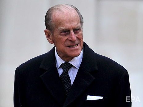 Принц Уильям проведал 99-летнего дедушку принца Филиппа: Он в порядке