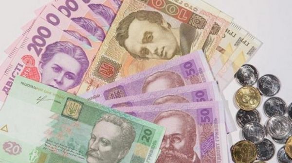 В Украине распространяются фальшивые деньги: как их распознать