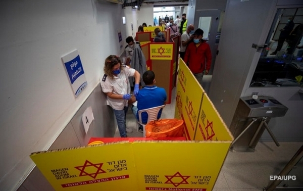 В Израиле начали вакцинировать несовершеннолетних