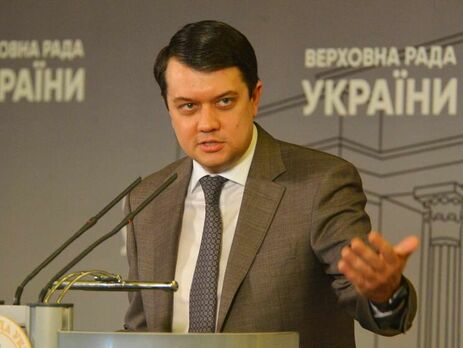 Разумков считает, что санкции СНБО против контрабандистов следовало вводить после задержаний и решения суда Разумков считает, что санкции СНБО против контрабандистов следовало вводить после задержаний и решения суда