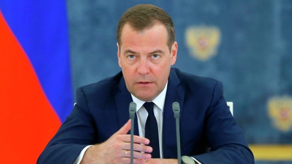 Медведев пригрозил ракетами у берегов США