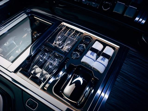 Как выглядит самый дорогой в мире Rolls-Royce