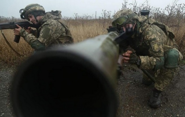 Зеленский предложил увеличить армию Украины