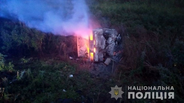 В ДТП под Запорожьем погибли дедушка и бабушка, а также трое маленьких детей – полиция