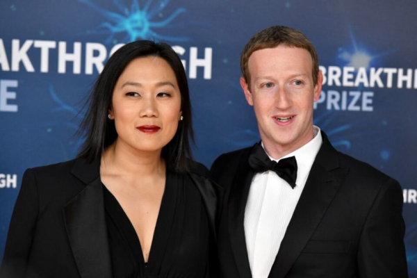 Марка Цукерберга и его жену обвинили в домогательствах
