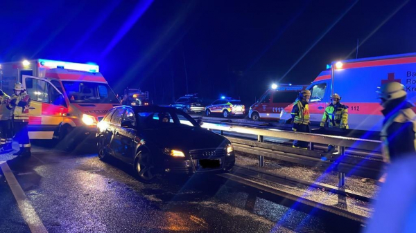 В Германии из-за ледяного дождя столкнулись сразу 50 автомобилей