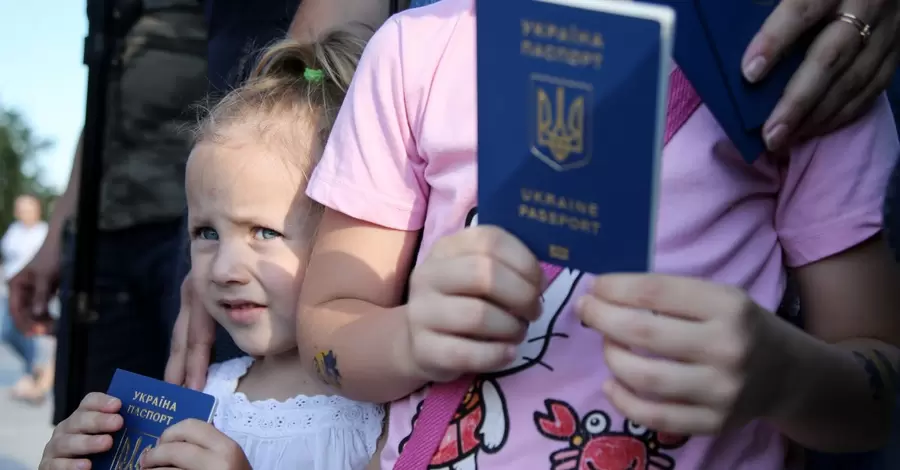 Экономический паспорт украинца: по 10 тысяч долларов раздадут после того, как подрастет миллиард деревьев - Новости экономики