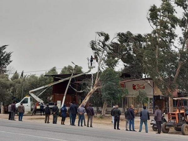 На Турцию обрушился мощный шторм: минимум пятеро погибших