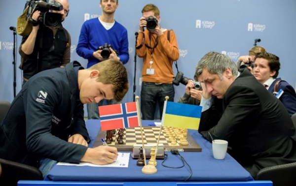 Карлсен та Іванчук зіграють благодійний шаховий матч