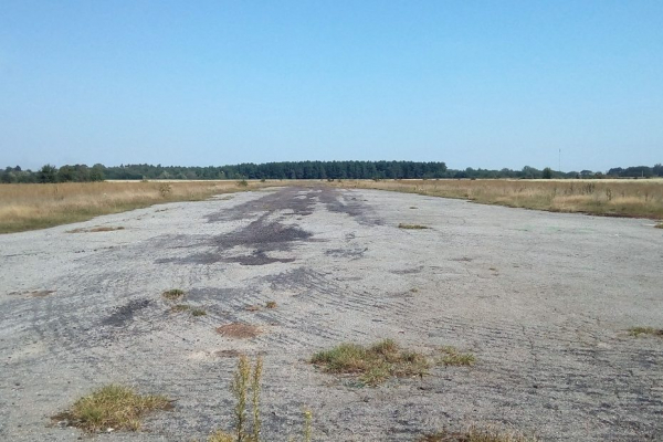 
У Львівській області незаконно приватизували злітну смугу 