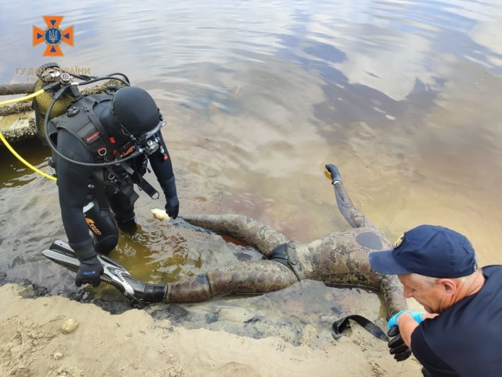 В Запорожье на воде погиб мужчина