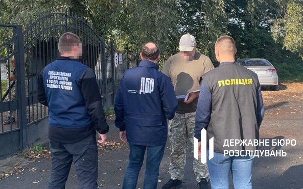 Служили лише "папері". В Івано-Франківську футболістів фіктивно зараховували на військову службу