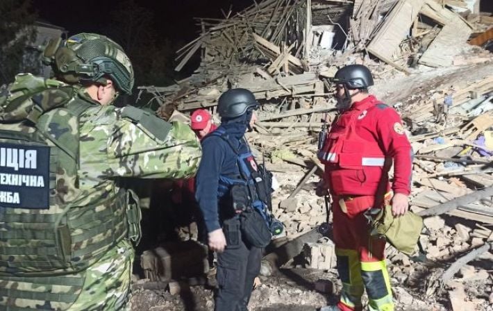 Оккупанты ударили по месту дислокации полиции в Харькове: есть погибший и много пострадавших