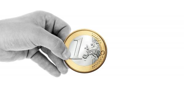 Офіційний курс євро вперше перевищив 47 гривень