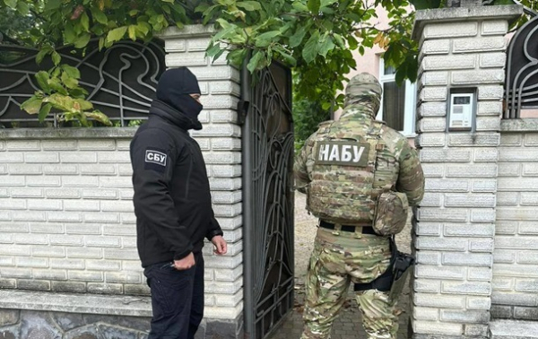 Асоціація правників України звинуватила силовиків у системному тиску