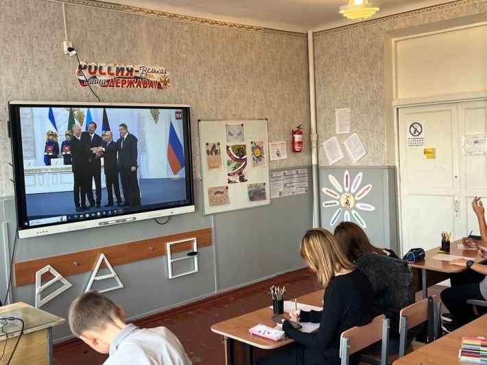 Мелитопольские школьники больше не смогут изучать украинский язык - решение Кремля