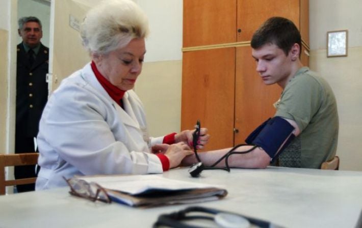Воинский учет для 17-летних: в ТЦК напомнили о сроках и порядке прохождения процедуры