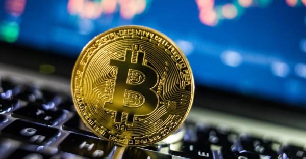 Новий історичний рекорд біткоіна – курс криптовалюти перевищив 123 тисячі доларів