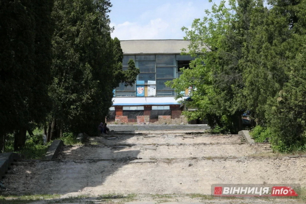 Мер сказав, що робитимуть з «Росією» у центрі Вінниці Мер сказав, що робитимуть з «Росією» у центрі Вінниці