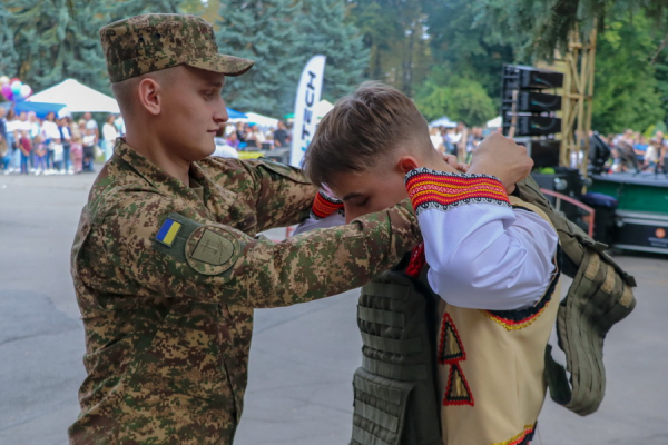 Вінницькі гвардійці дали концерт у День міста