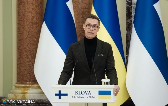 Президент Финляндии после обстрела Украины призывает одобрить санкции против РФ