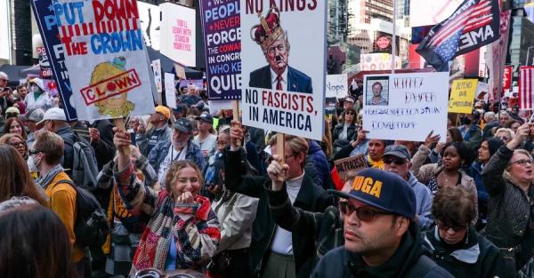 У містах США розпочинаються масові протести проти Трампа