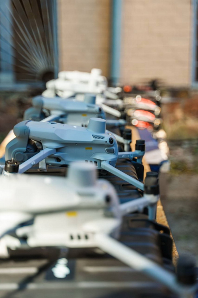 Вінниця передала пікап і дрони для спецпідрозділу «Артан»